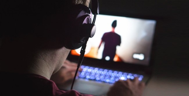 İnternette Oyun Oynama Bağımlılığı