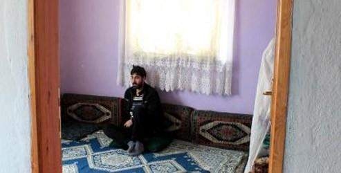 Sosyal fobi 12 yıldır eve mahkum etti