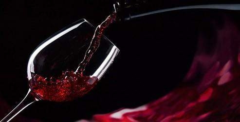 Tadında alkol gözü koruyor