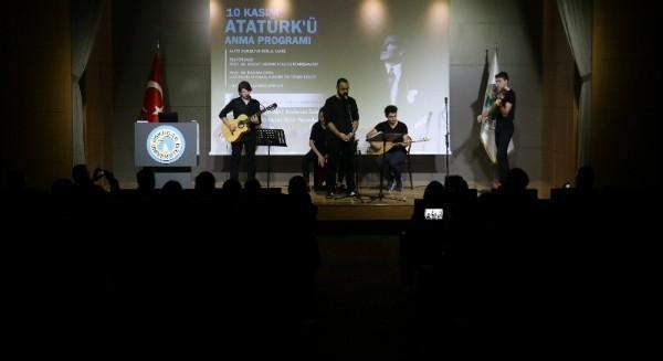 Atatürk sevdiği şarkılarla anıldı… 3